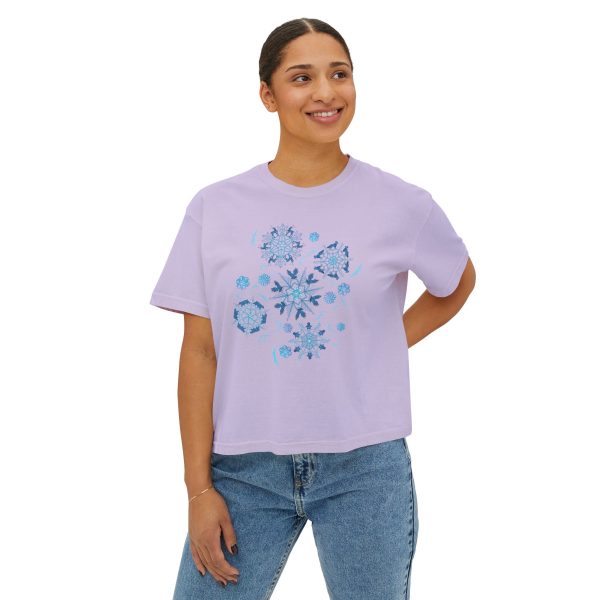 Merry Menagerie Snowflakes - Animal Kingdom s Puppets - Women s Boxy Tee For Discount