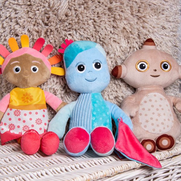 In the Night Garden Talking Igglepiggle 32cm Soft Toy Supply